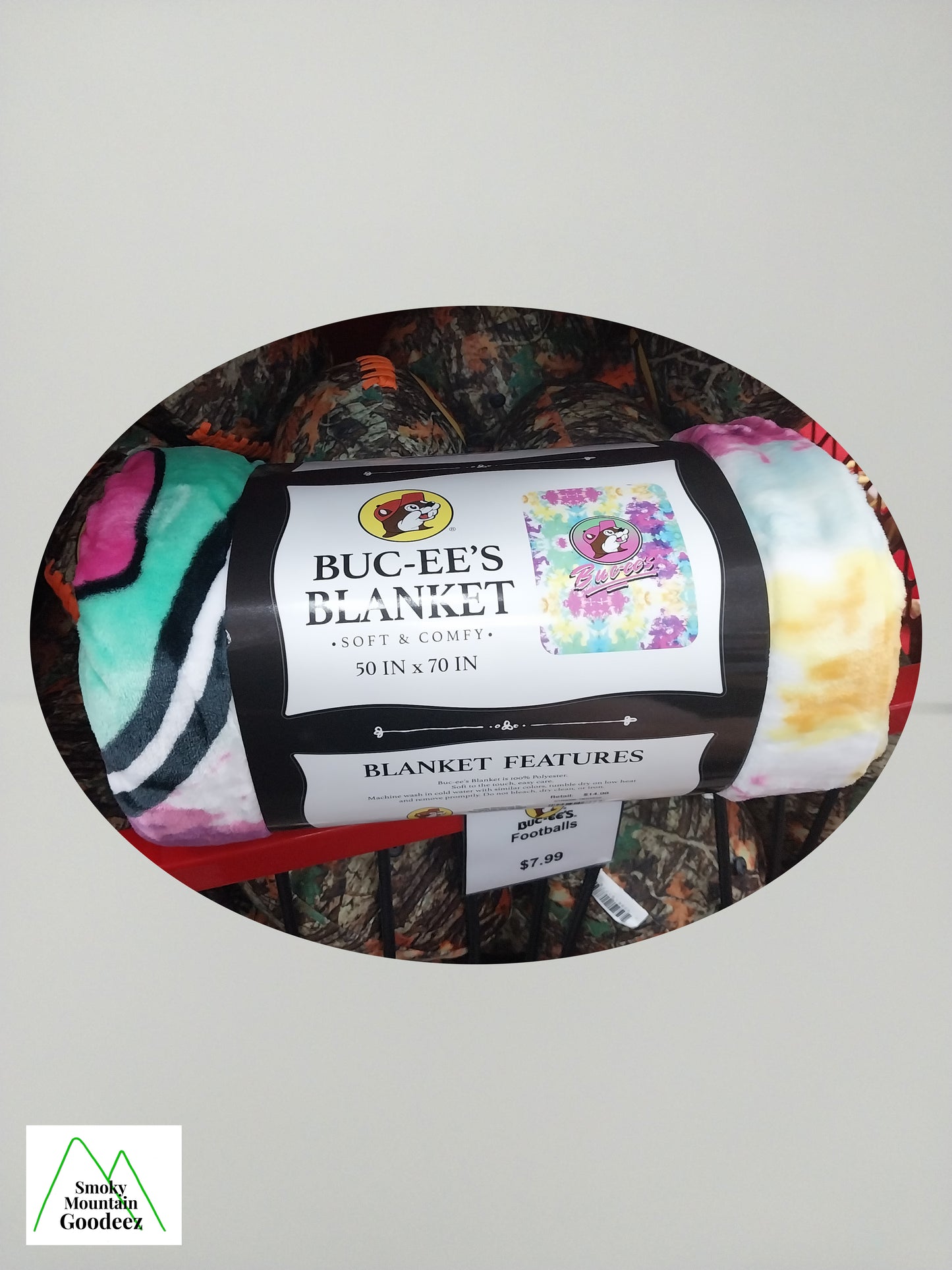 Buc-ee's Soft and Warm Tie Dye Logo Blanket