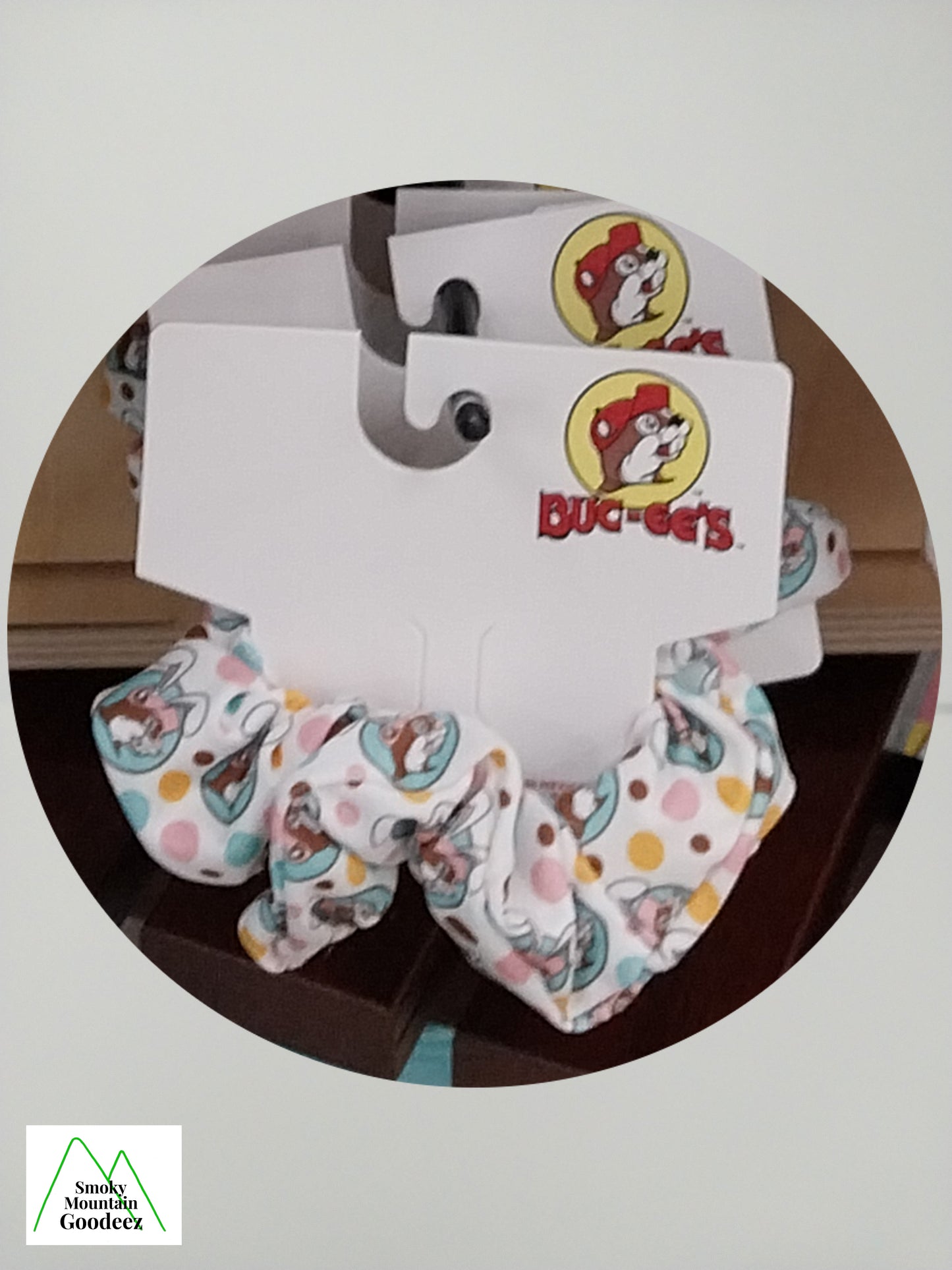 Buc-ee's Limited Edition Easter Hair Scrunchy