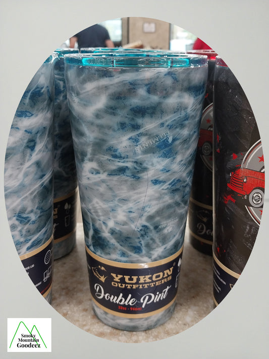 Buc-ee's Tie Dyed Ocean Print 32 oz. Travel Tumbler