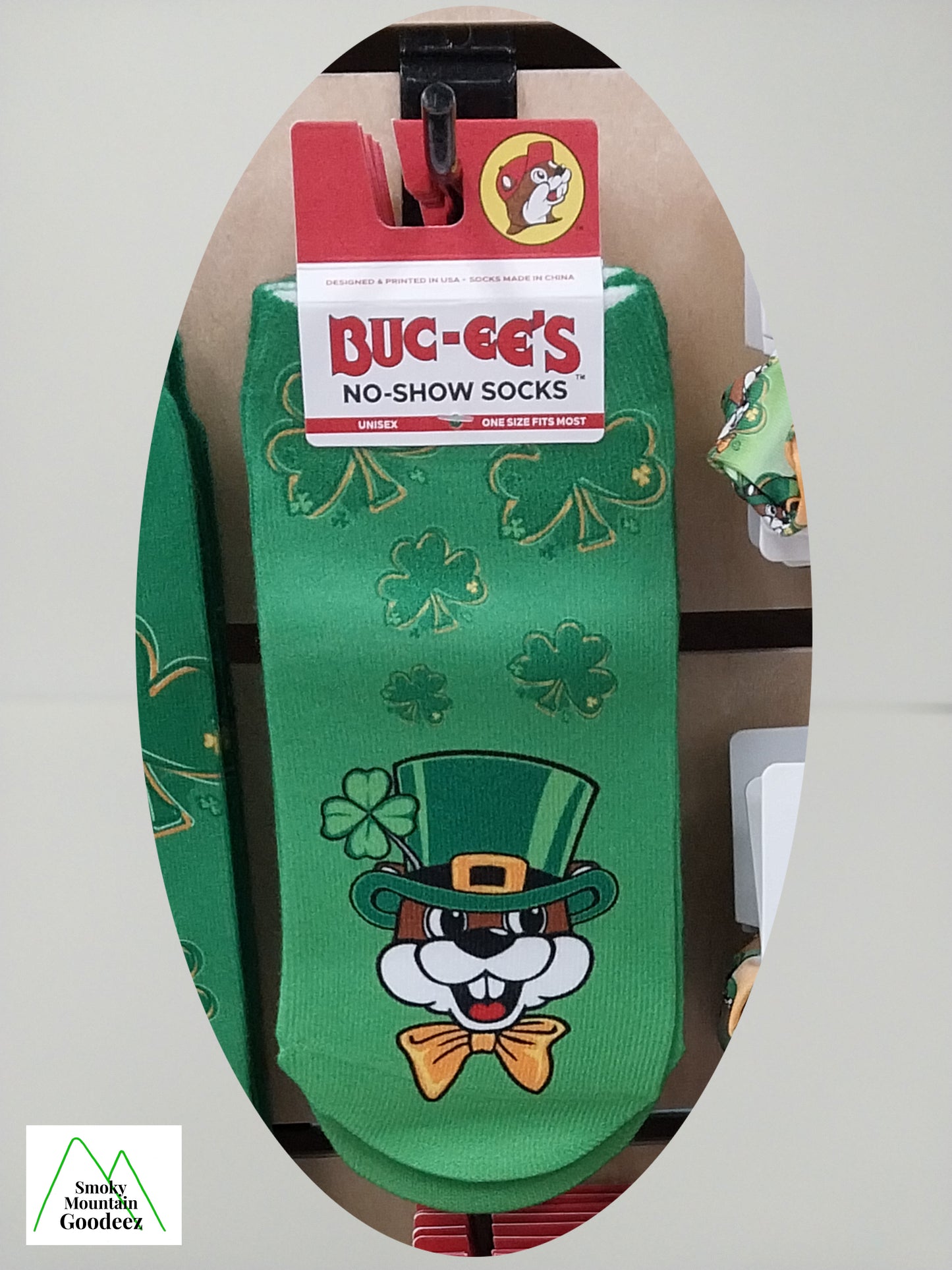 Buc-ee's St. Patrick's Day No Show Socks