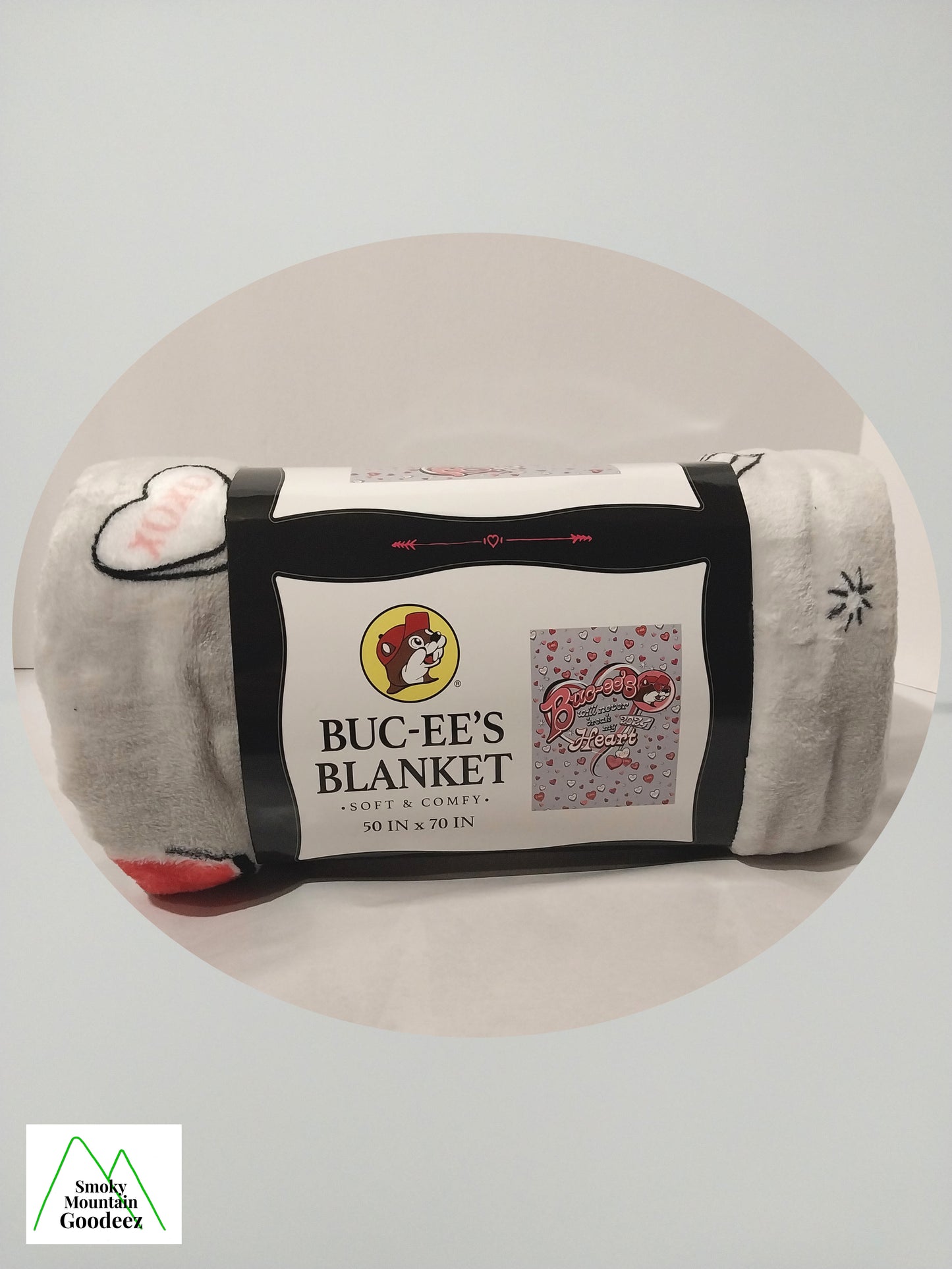 Buc-ee's Soft and Warm Valentine's Blanket